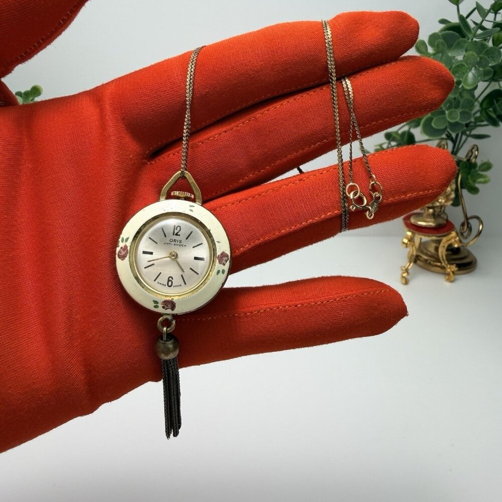 Vintage Oris Swiss Romantic Scene Enamel Pendant Watch Necklace Working